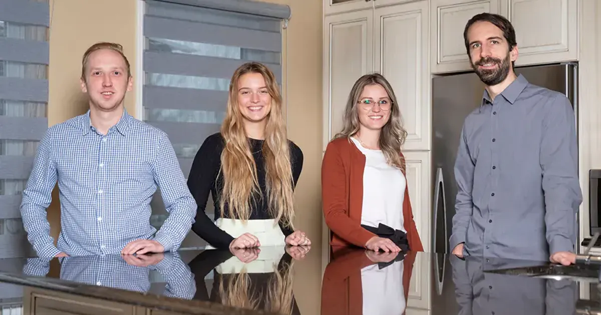 Équipe Comptoir Quartz & Granit - experts en comptoirs de quartz au Québec
